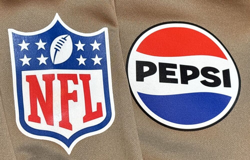 PEPSI/NFL Logo Hoodie w/Laces Pouch Pockets  SPORT-TEK PERFORMANCE SOFTSHELL XL